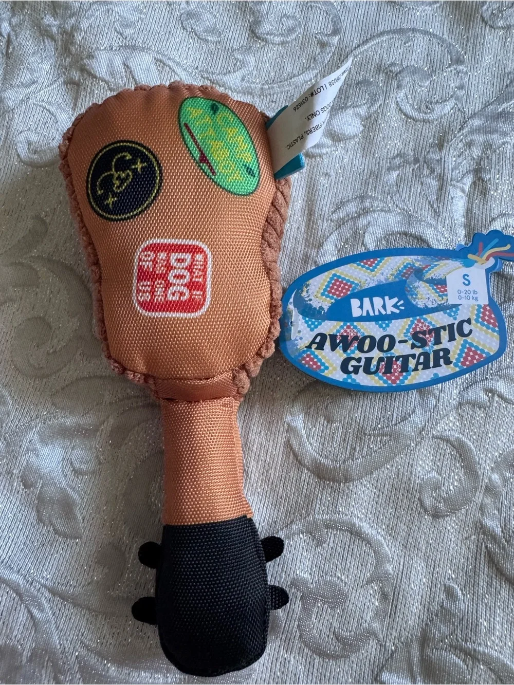 BARK Awoo-Stic Guitar Dog Toy Size Small S 0-20 lb – Music Guitar Plush Toy